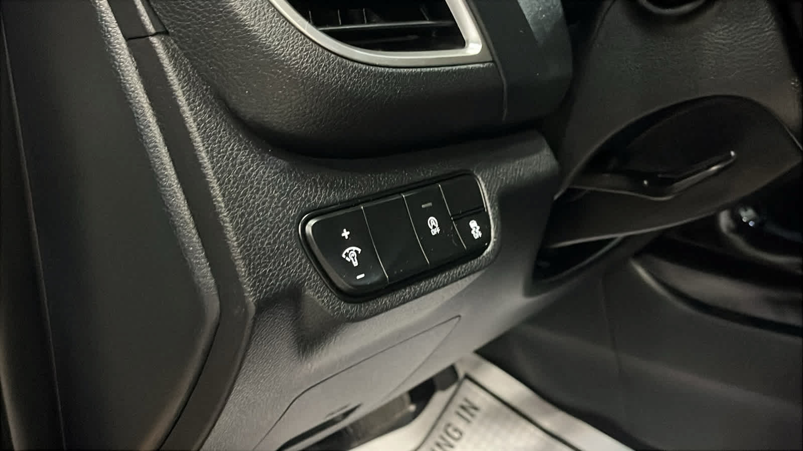 Used 2024 Kia Seltos EX FWD image 22