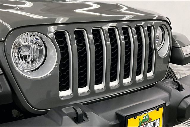 Used 2022 Jeep Gladiator Overland w/ Popular Equipment Package image 32