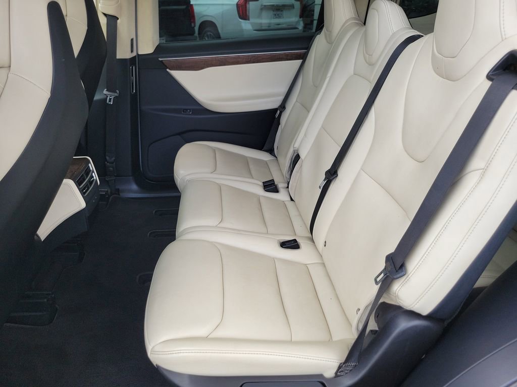 Used 2018 Tesla Model X 75D AWD/4WD image 13