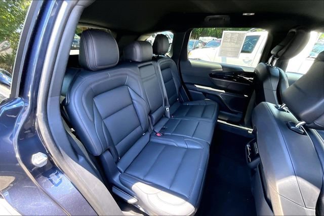Used 2024 Lincoln Nautilus Premier w/ Jet Appearance Package AWD/4WD image 15