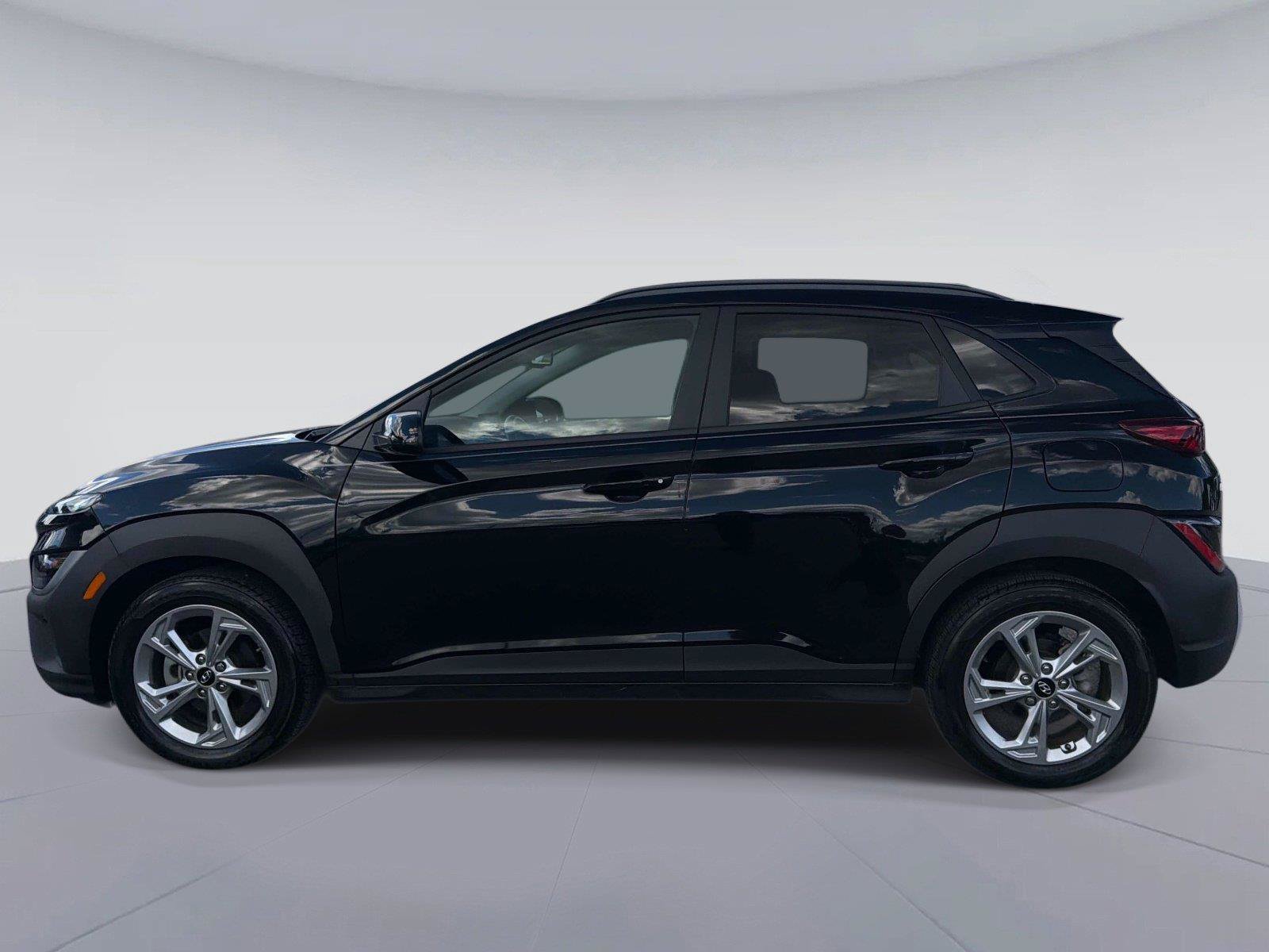 Used 2022 Hyundai Kona SEL w/ Convenience Package FWD image 7