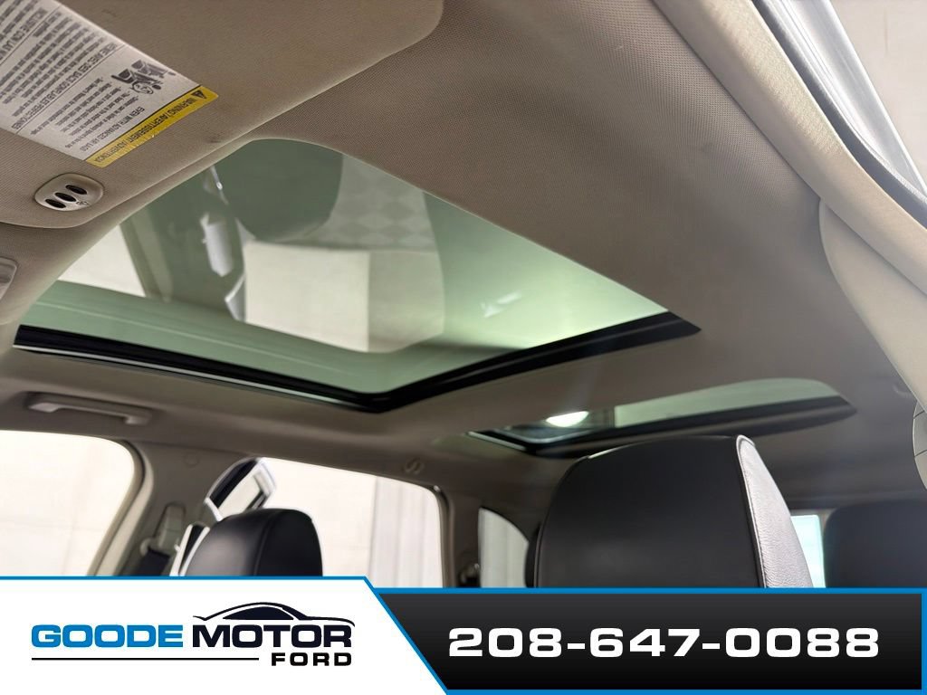 Used 2013 Lincoln MKX AWD image 18