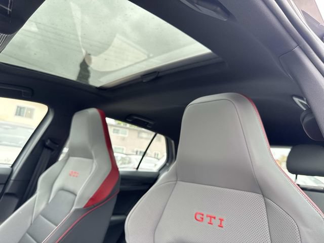 New 2026 Volkswagen GTI SE FWD image 15