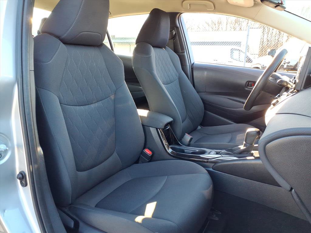 Used 2022 Toyota Corolla LE image 7