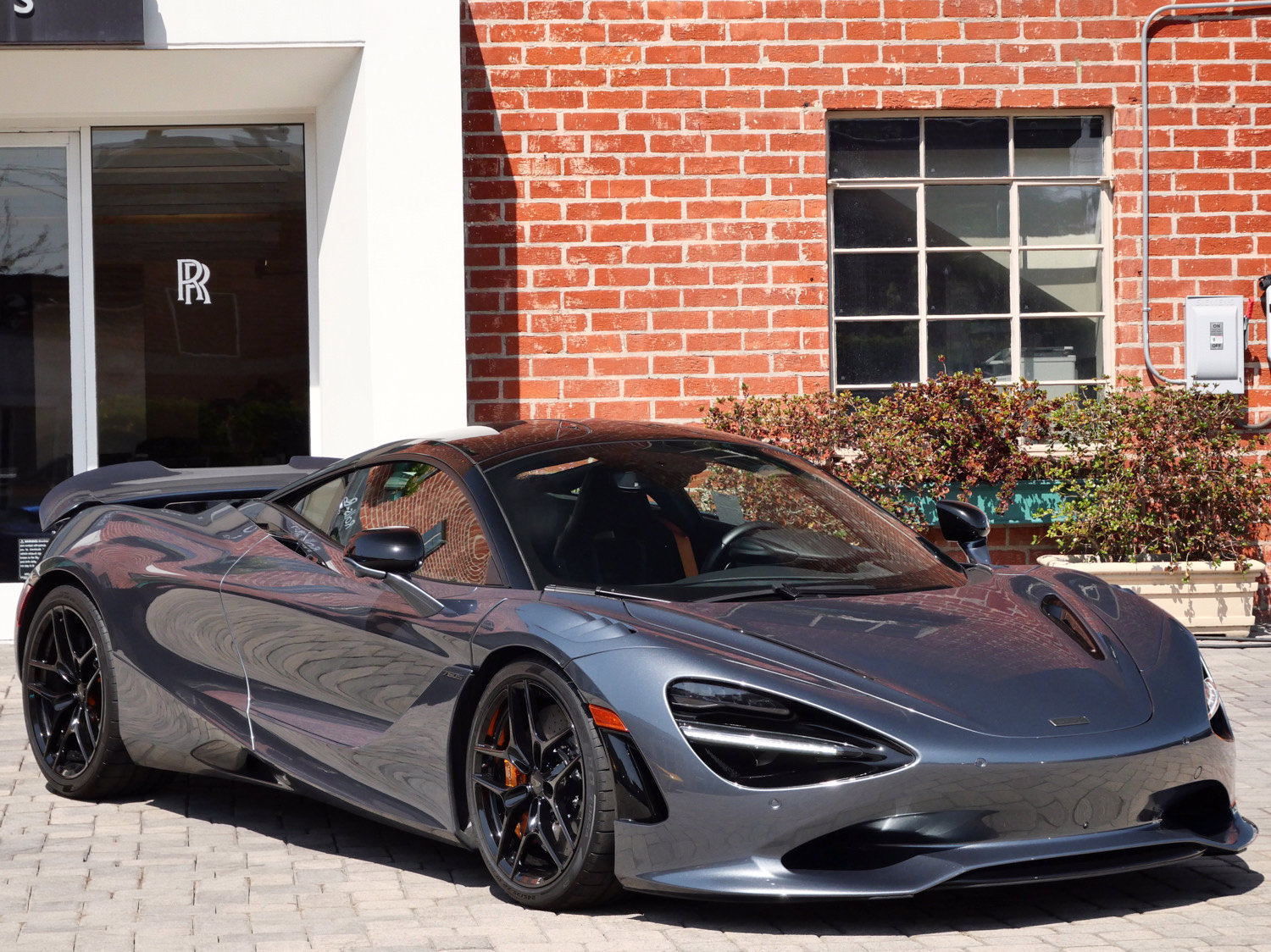 New 2025 McLaren 750S RWD image 1