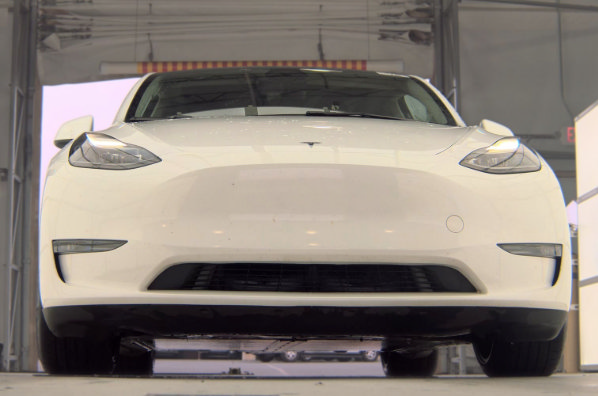 Used 2023 Tesla Model Y Performance AWD/4WD image 11