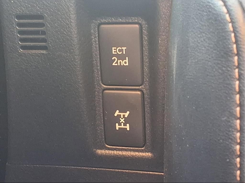 Used 2023 Lexus GX 460 Premium w/ Accessory Package image 15