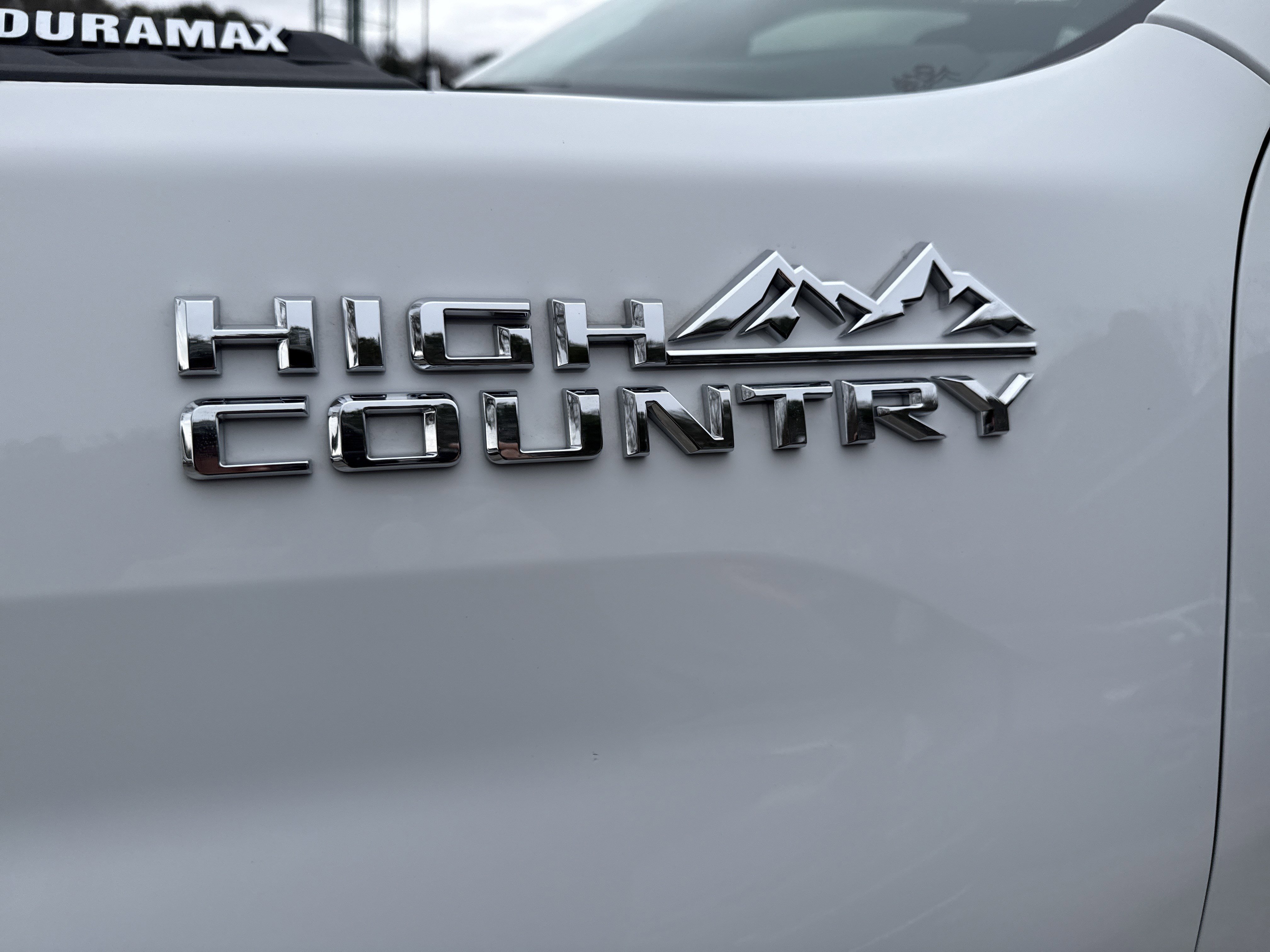 Used 2024 Chevrolet Silverado 2500 High Country w/ Technology Package image 12