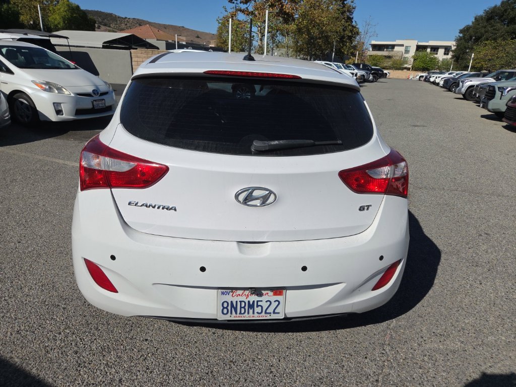 Used 2016 Hyundai Elantra GT FWD image 4