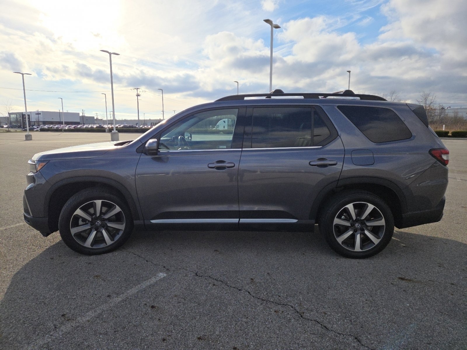 Used 2023 Honda Pilot Touring image 17