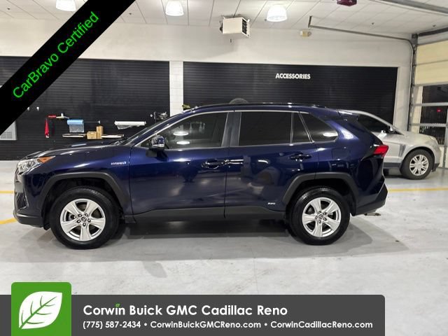 Used 2019 Toyota RAV4 XLE w/ Carpet Mat Package AWD/4WD image 4