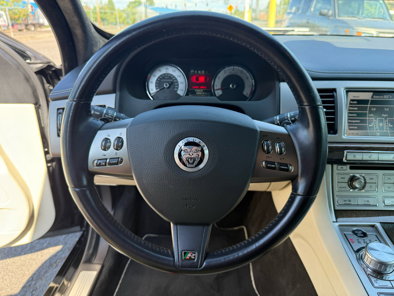 Used 2010 Jaguar XF R image 26