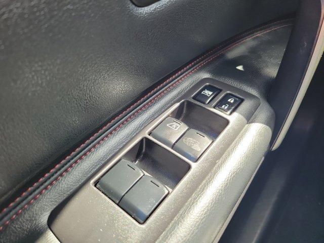 Used 2013 Nissan Rogue SL AWD/4WD image 21