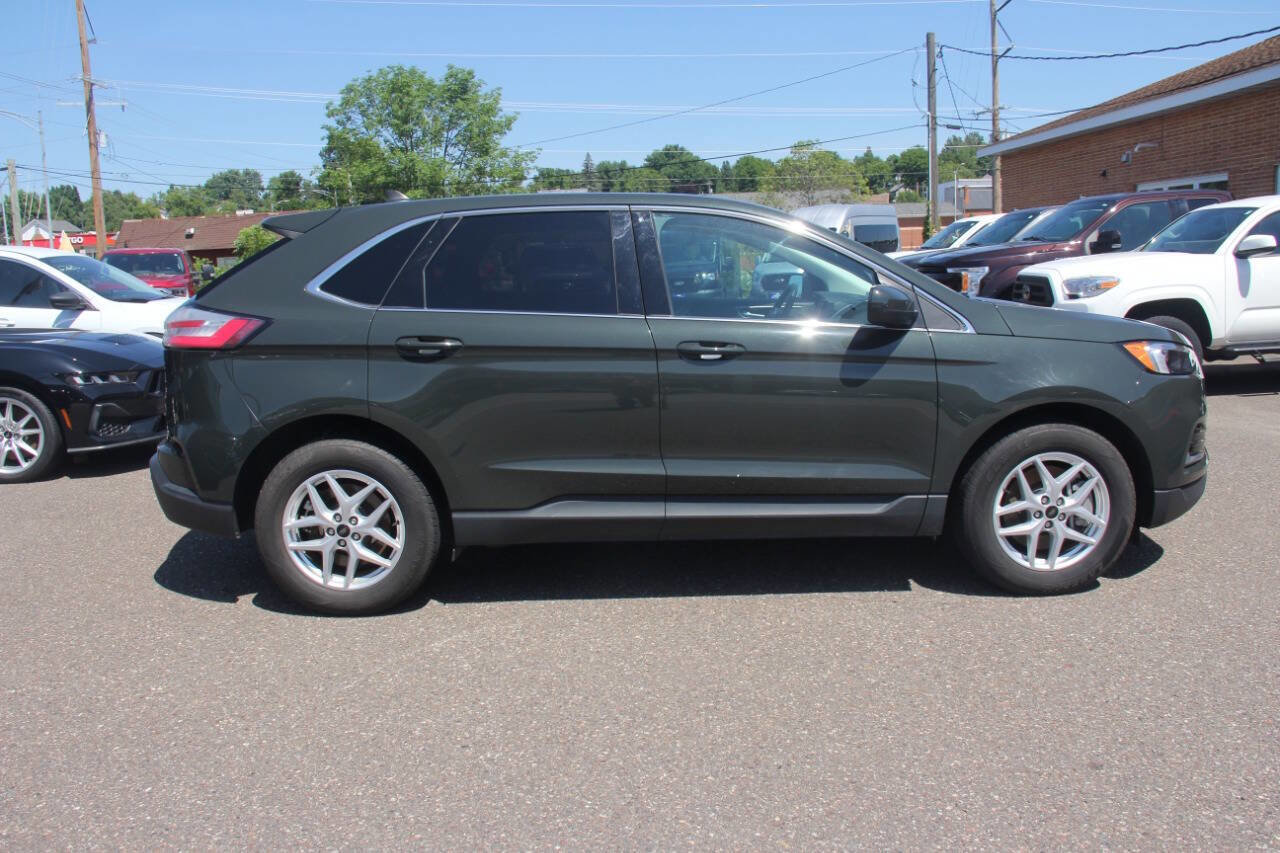 Used 2023 Ford Edge SEL image 9