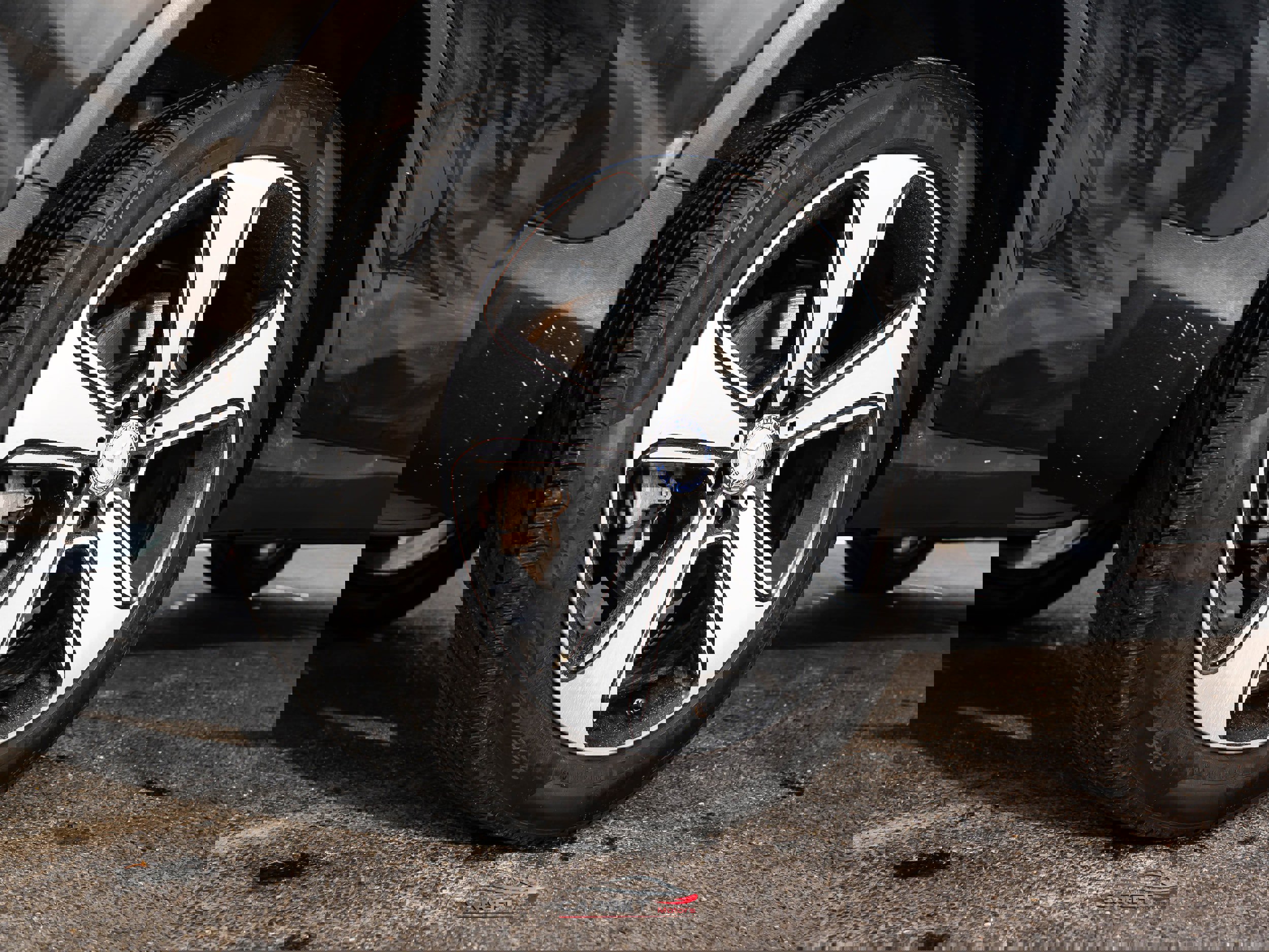 Used 2017 Mercedes-Benz GLC 300 4MATIC image 9