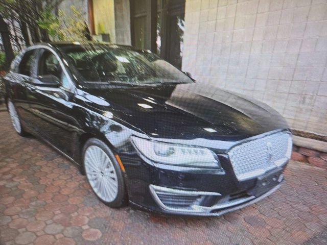 Used 2017 Lincoln MKZ Reserve w/ Technology Package AWD/4WD image 4