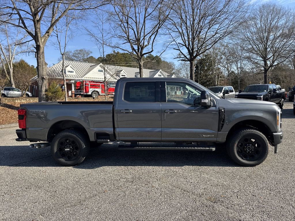 New 2026 Ford F250 Lariat w/ Black Appearance Package image 8