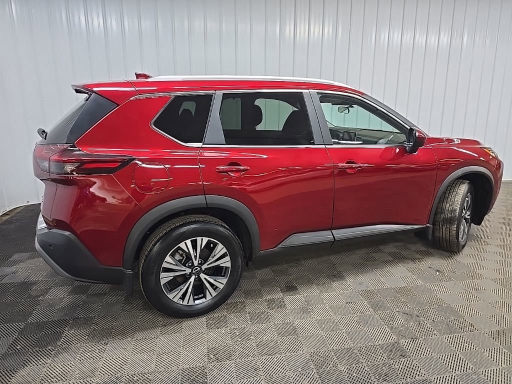 Used 2023 Nissan Rogue SV w/ SV Premium B Package image 3