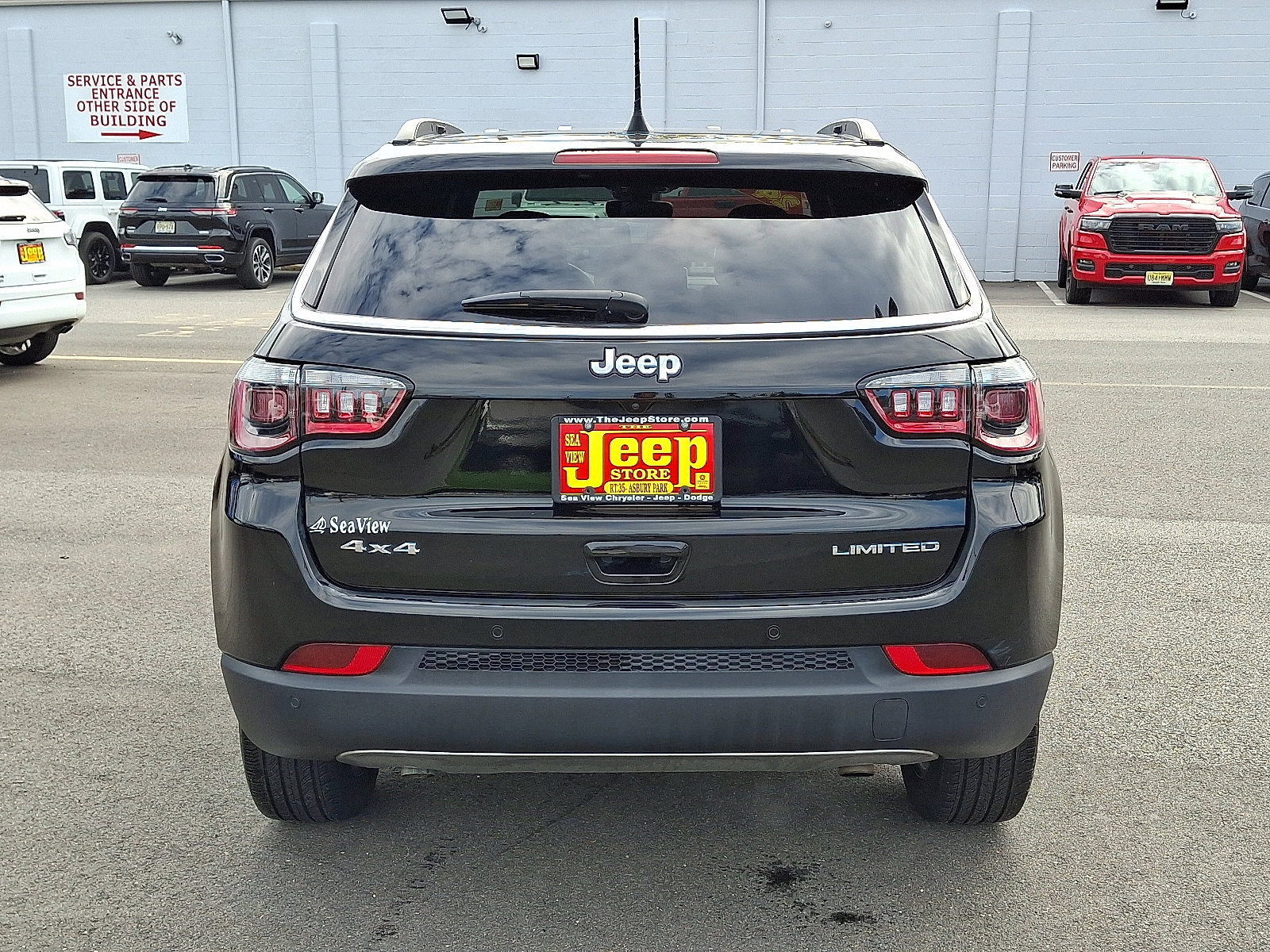 Certified 2024 Jeep Compass Limited image 5