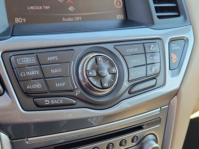 Used 2020 Nissan Pathfinder SL AWD/4WD image 29