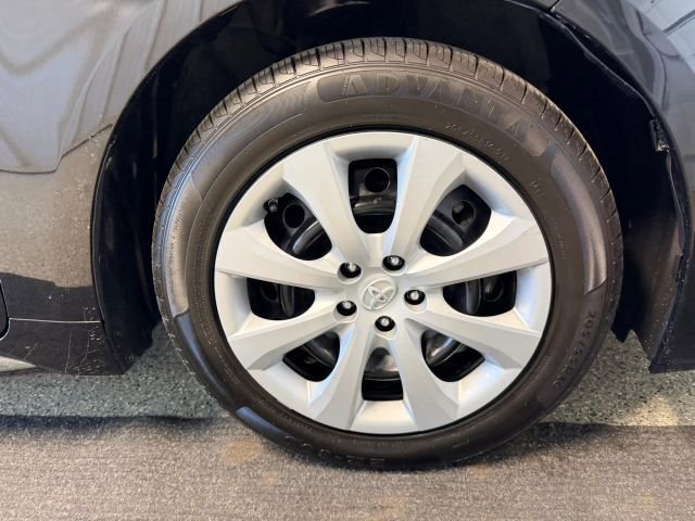Used 2021 Toyota Corolla LE FWD image 16