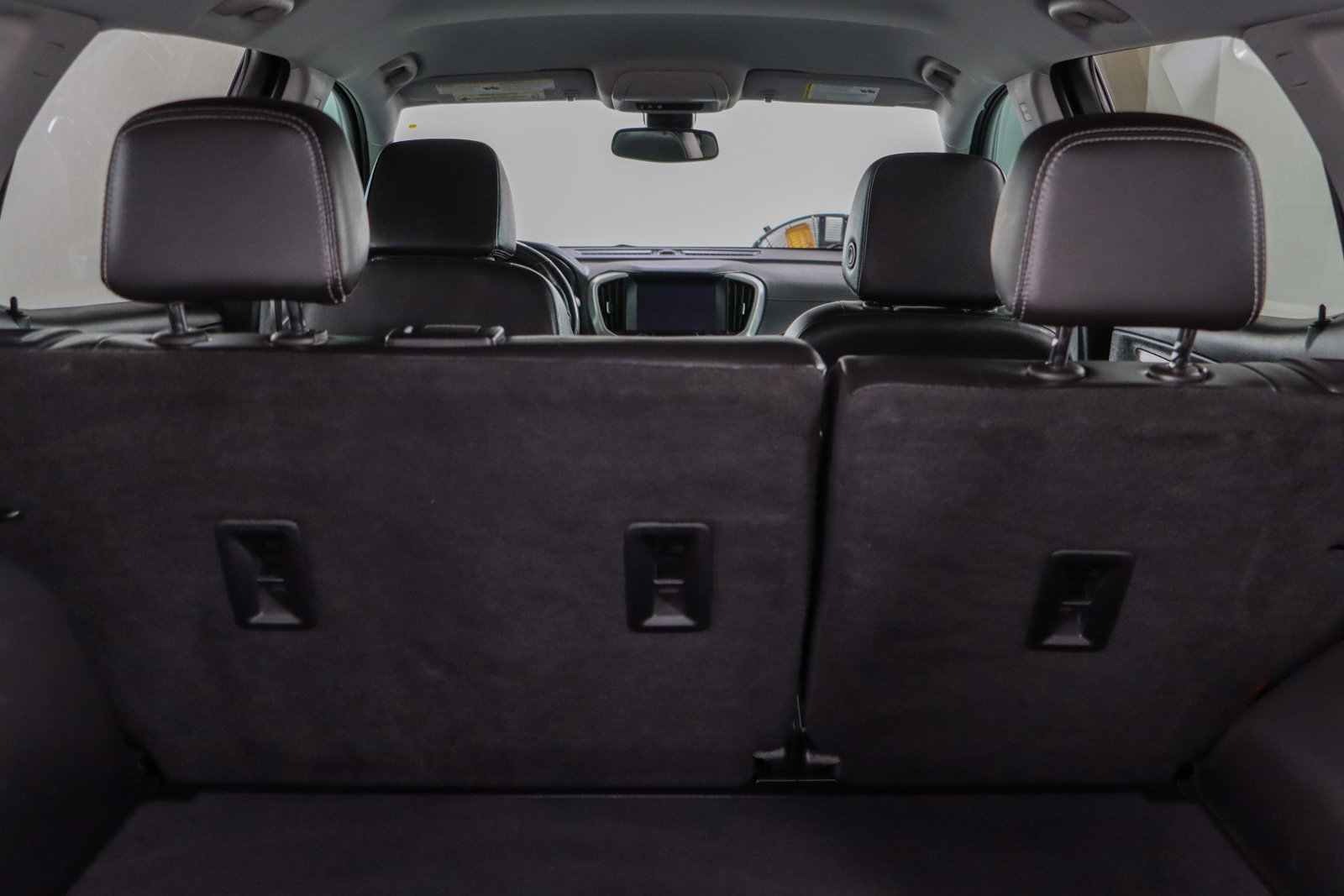 Used 2022 GMC Terrain SLT image 28