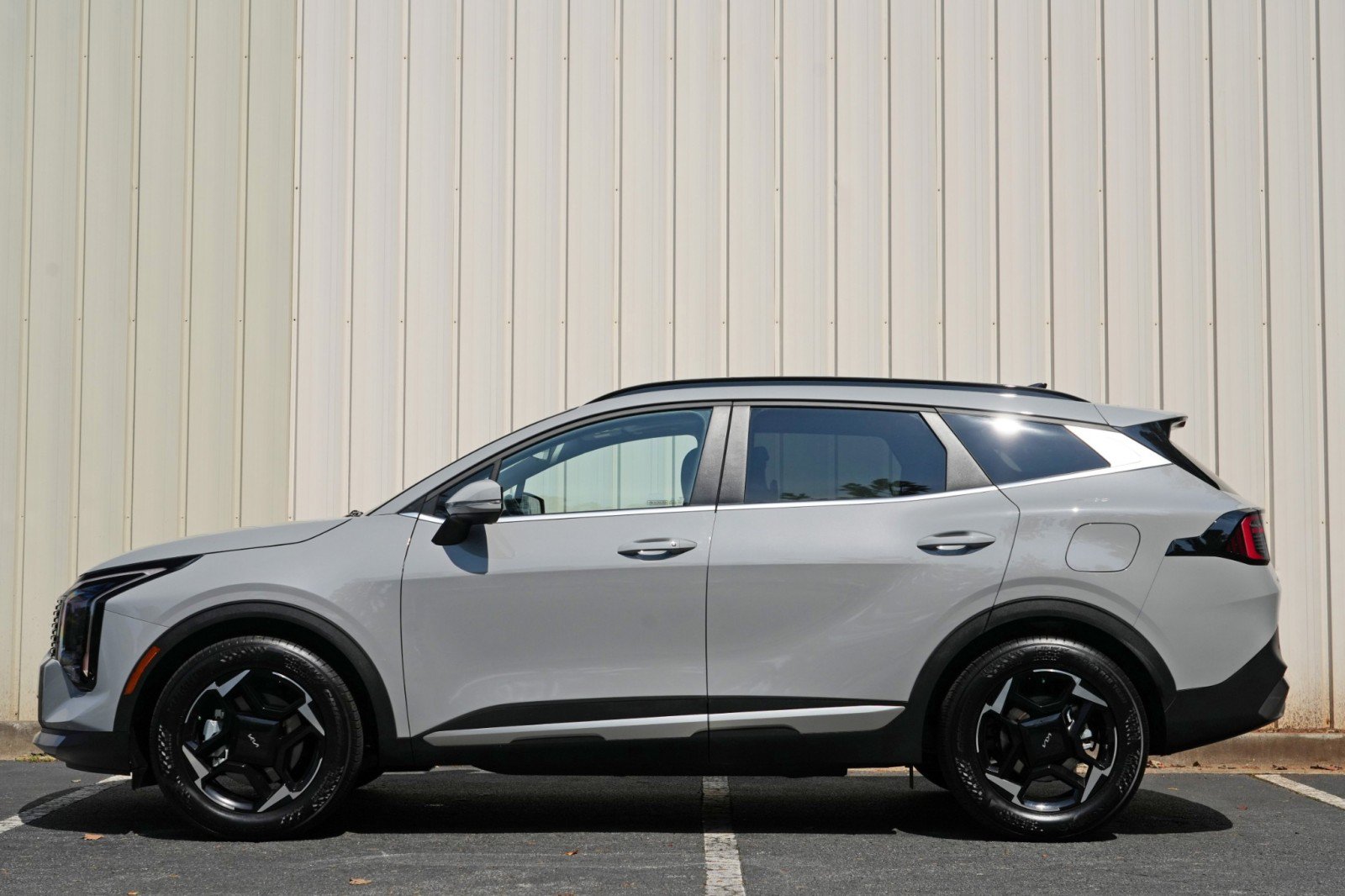 Used 2026 Kia Sportage EX w/ EX Panorama Roof Package FWD image 8