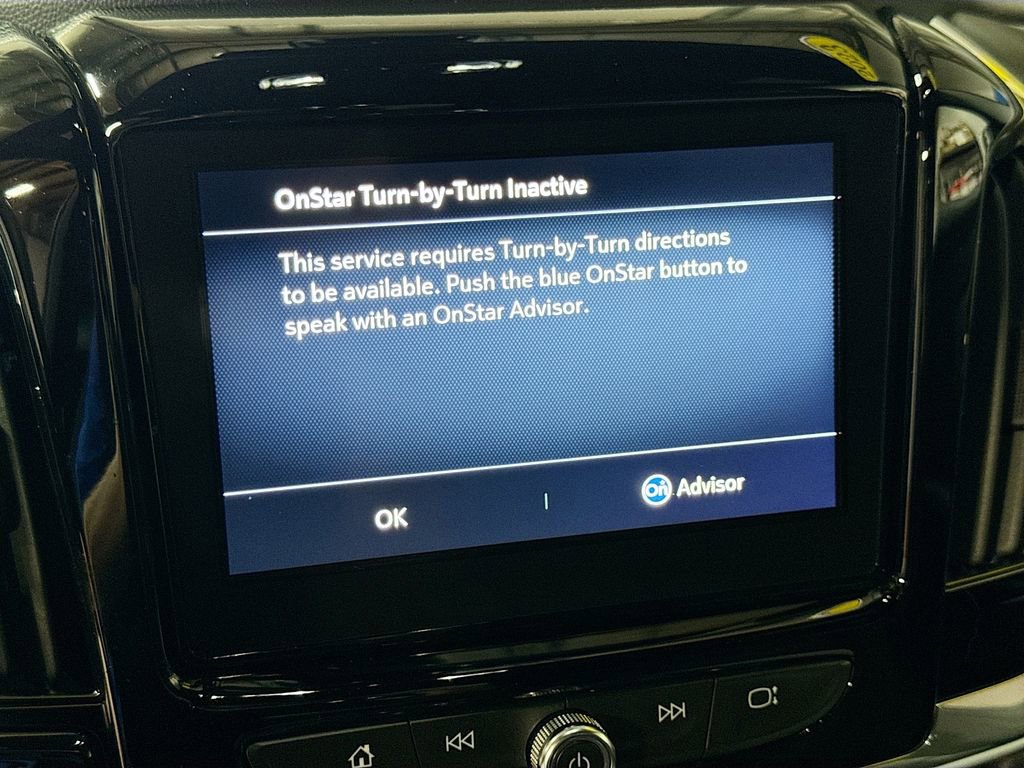 Used 2023 Chevrolet Traverse LT w/ Rear Camera Mirror Package AWD/4WD image 13