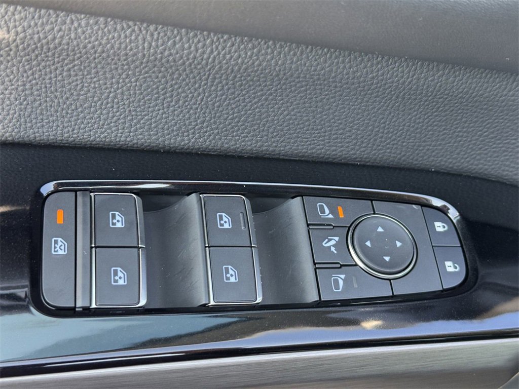 New 2025 Nissan Pathfinder Platinum w/ Lighting Package (N93) image 16