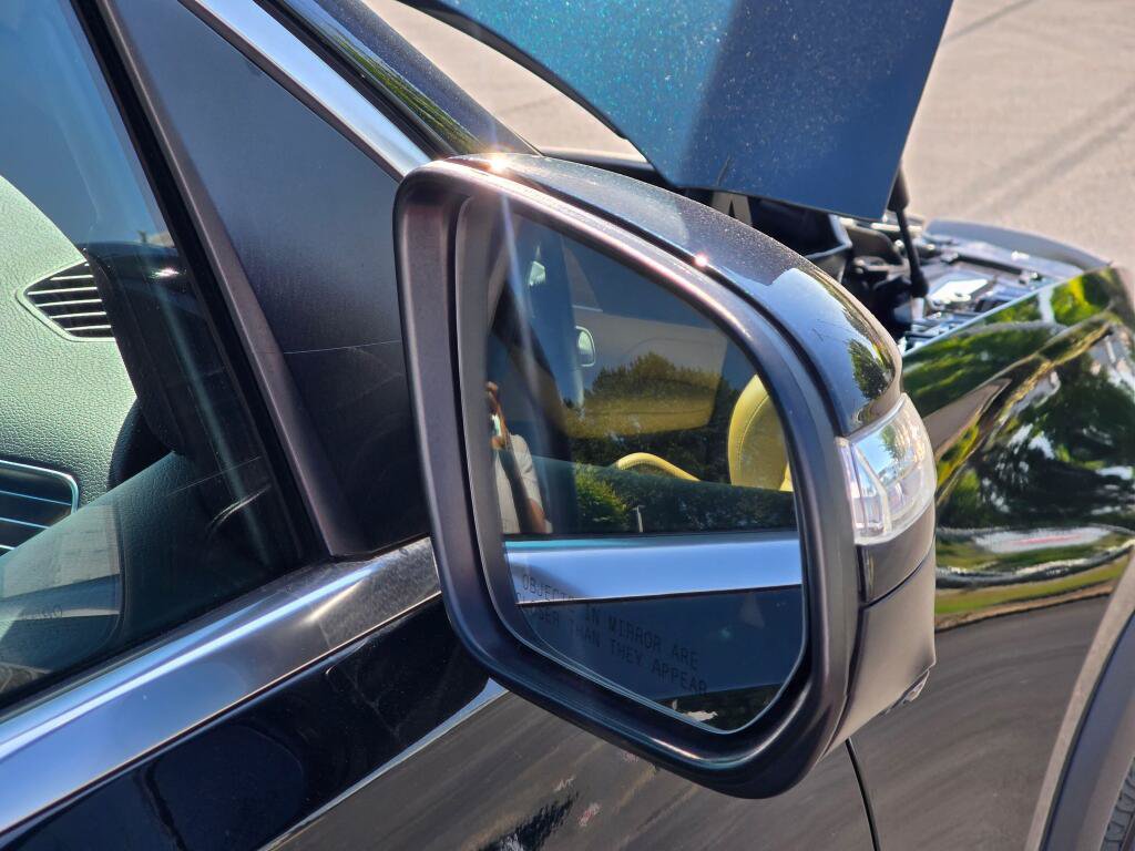 Used 2024 Mercedes-Benz GLE 350 4MATIC w/ Driver Assistance Package image 30