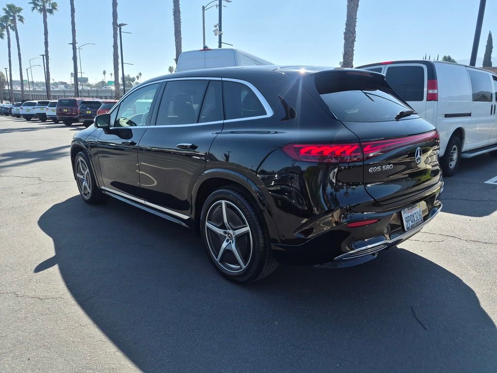 Used 2023 Mercedes-Benz EQS 580 4MATIC SUV image 5