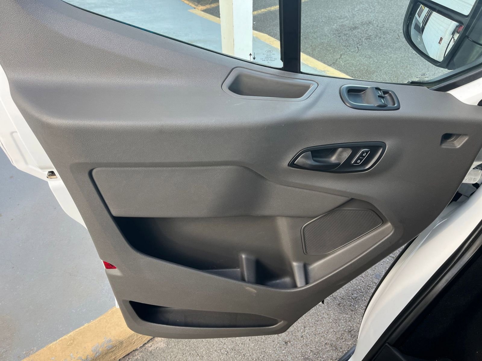 Used 2024 Ford Transit 350 XLT RWD image 18
