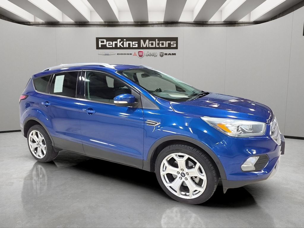 Used 2017 Ford Escape Titanium w/ Equipment Group 301A AWD/4WD image 3