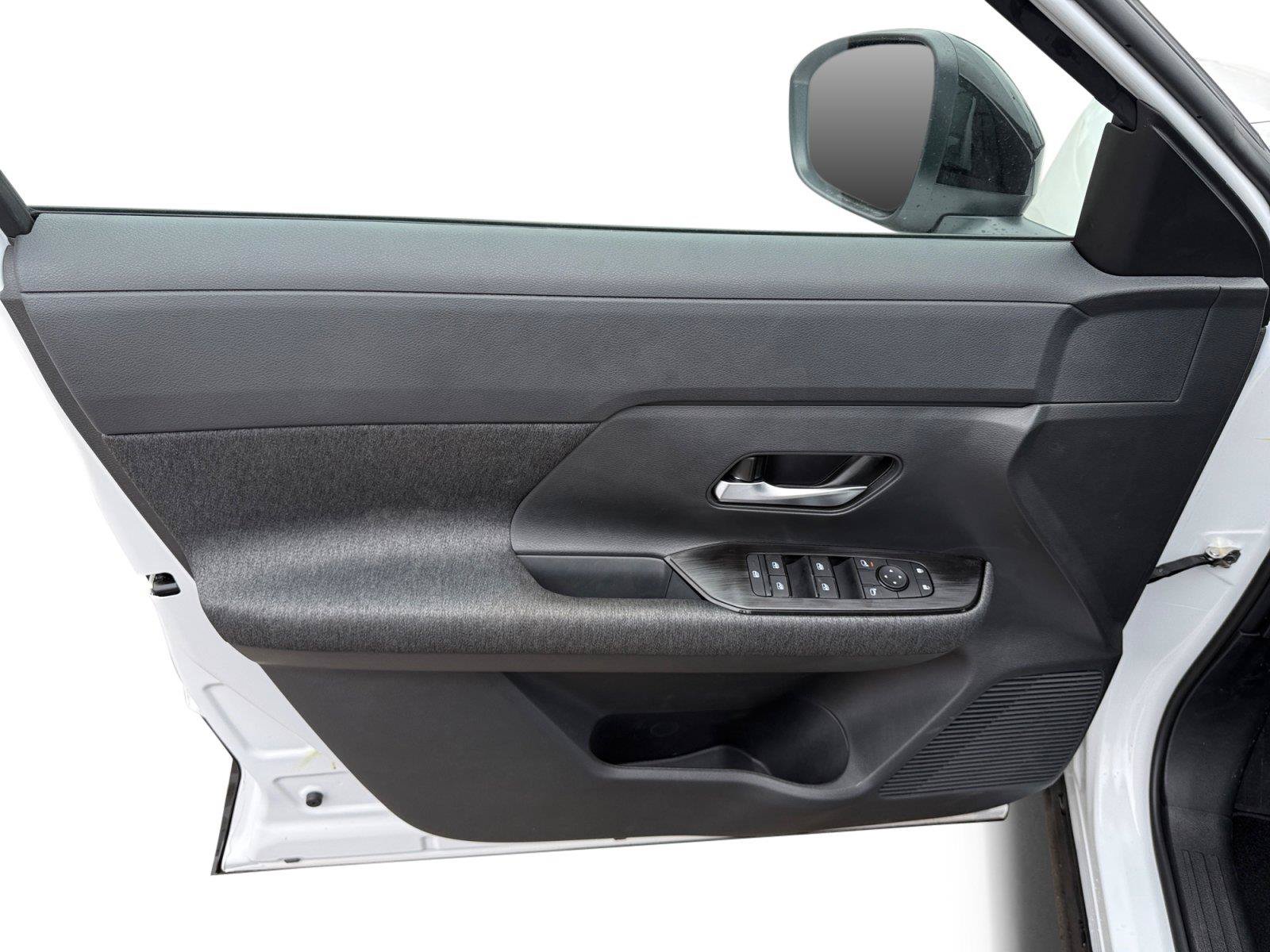 New 2027 Nissan Kicks SV AWD/4WD image 9