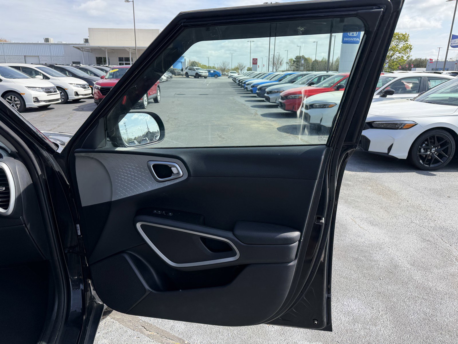 Used 2020 Kia Soul LX image 14