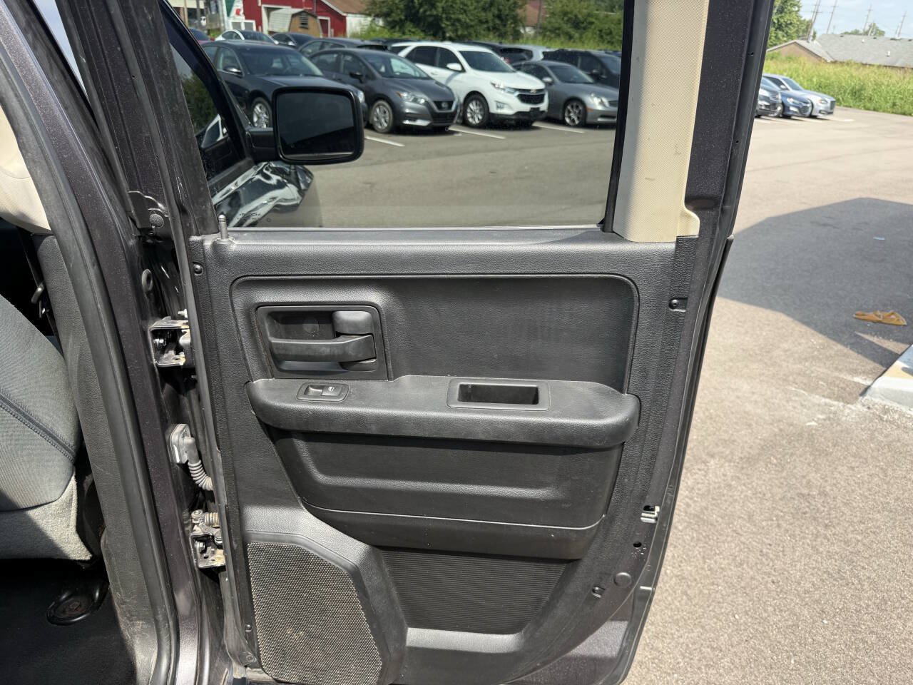 Used 2015 RAM 1500 ST AWD/4WD image 15