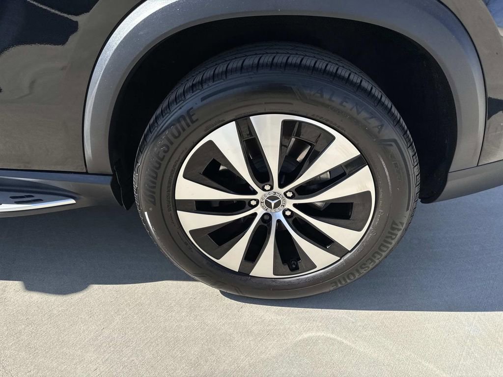 Used 2025 Mercedes-Benz GLE 450e 4MATIC image 7