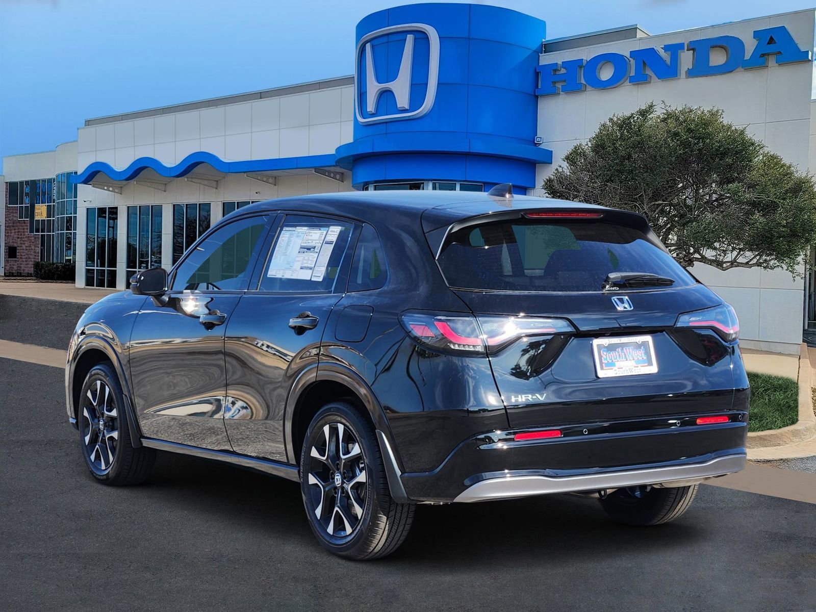 New 2026 Honda HR-V EX-L image 4