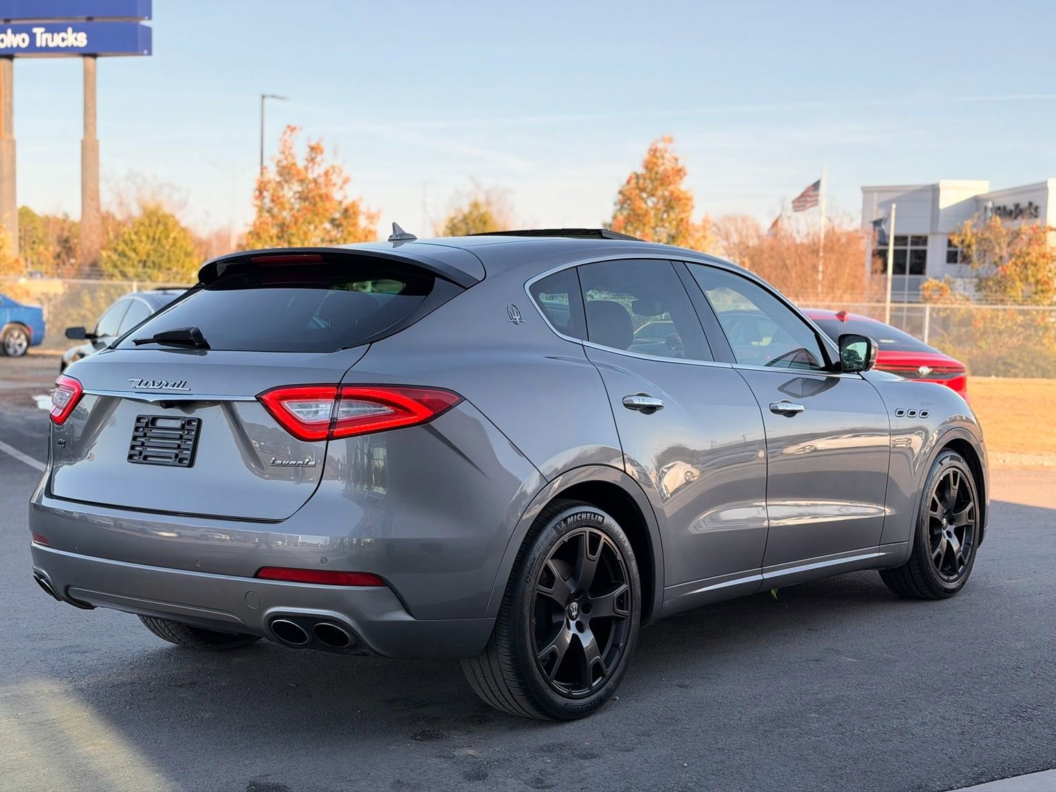 Used 2019 Maserati Levante image 8