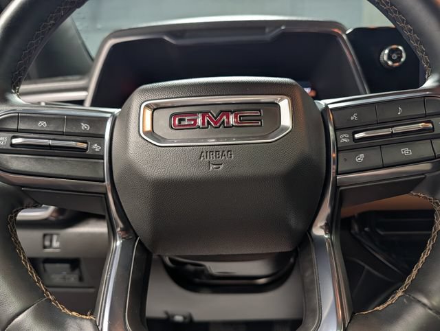 Certified 2024 GMC Canyon AT4 w/ AT4 Premium Package AWD/4WD image 19