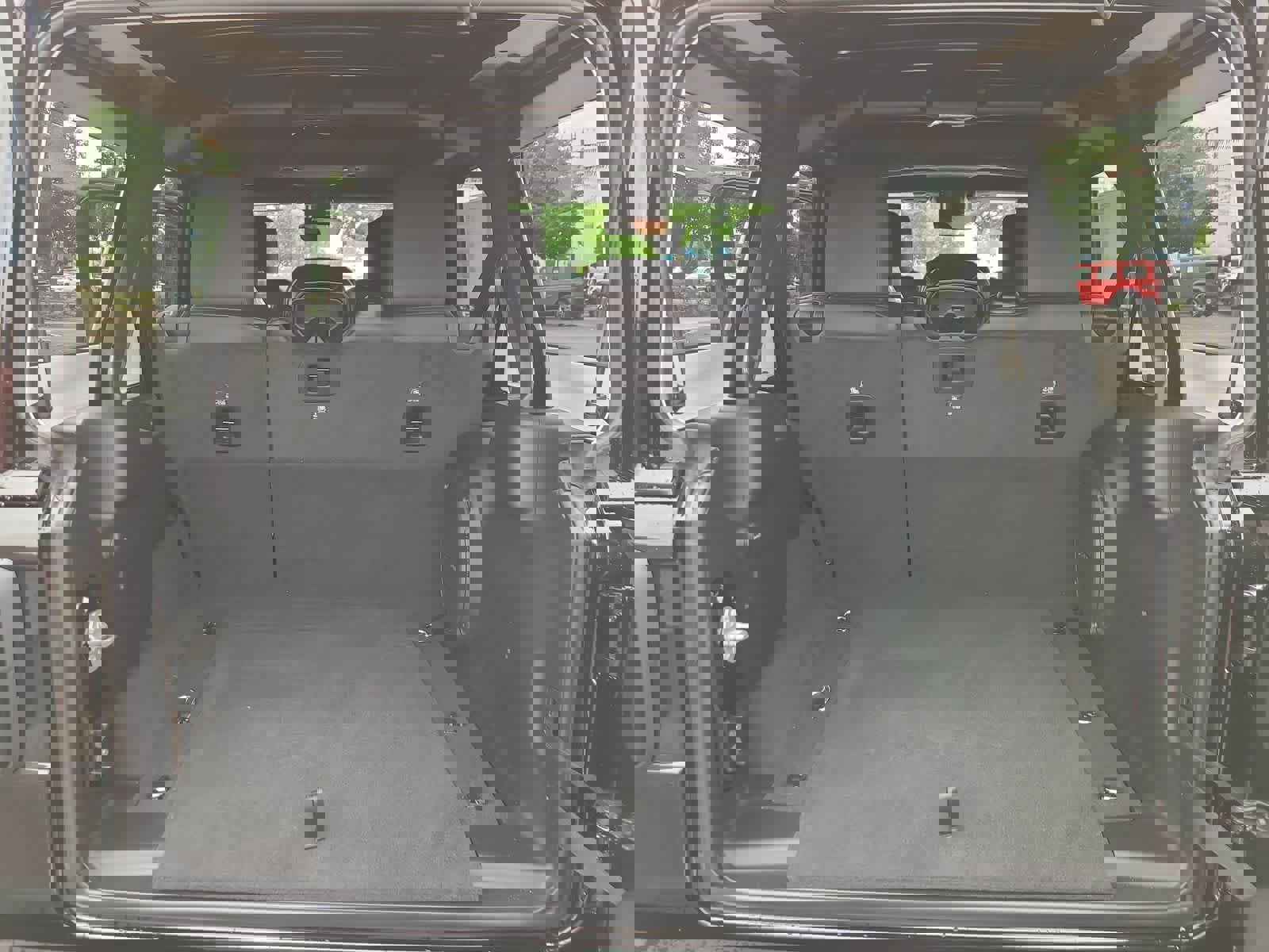 New 2025 Jeep Wrangler Unlimited Rubicon 392 image 27