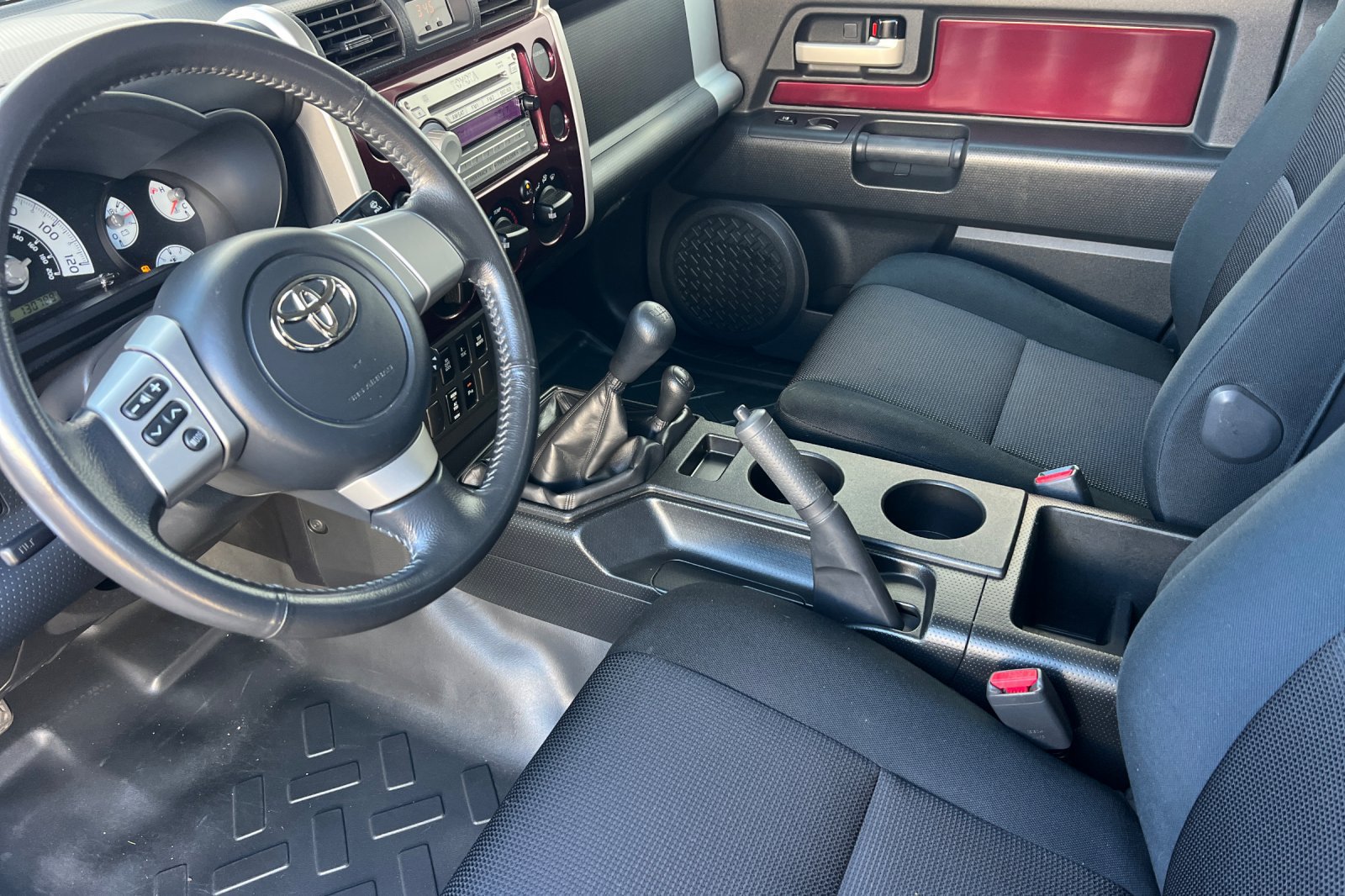Used 2007 Toyota FJ Cruiser 4WD image 9