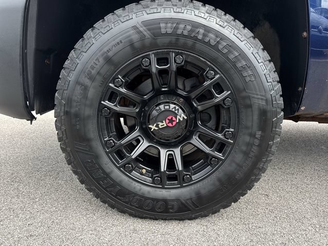 Used 2009 Chevrolet Silverado 1500 W/T AWD/4WD image 29