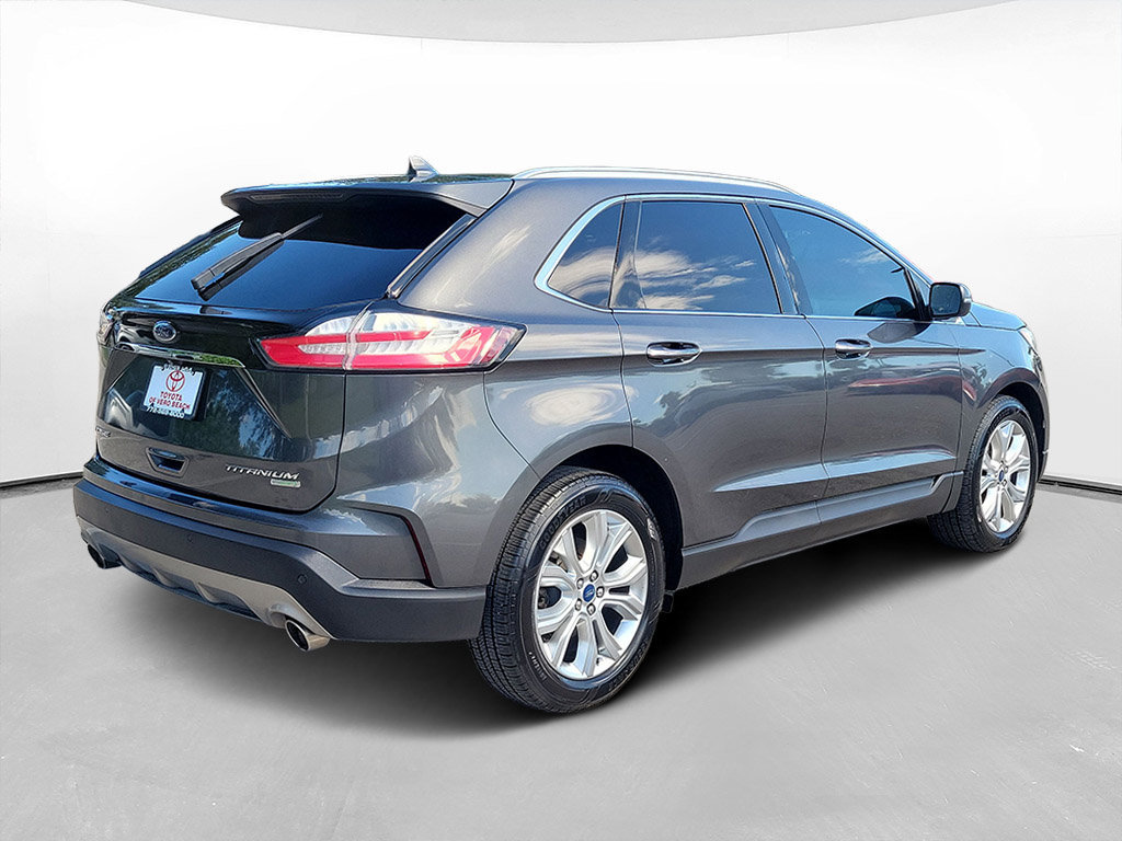 Used 2020 Ford Edge Titanium FWD image 4