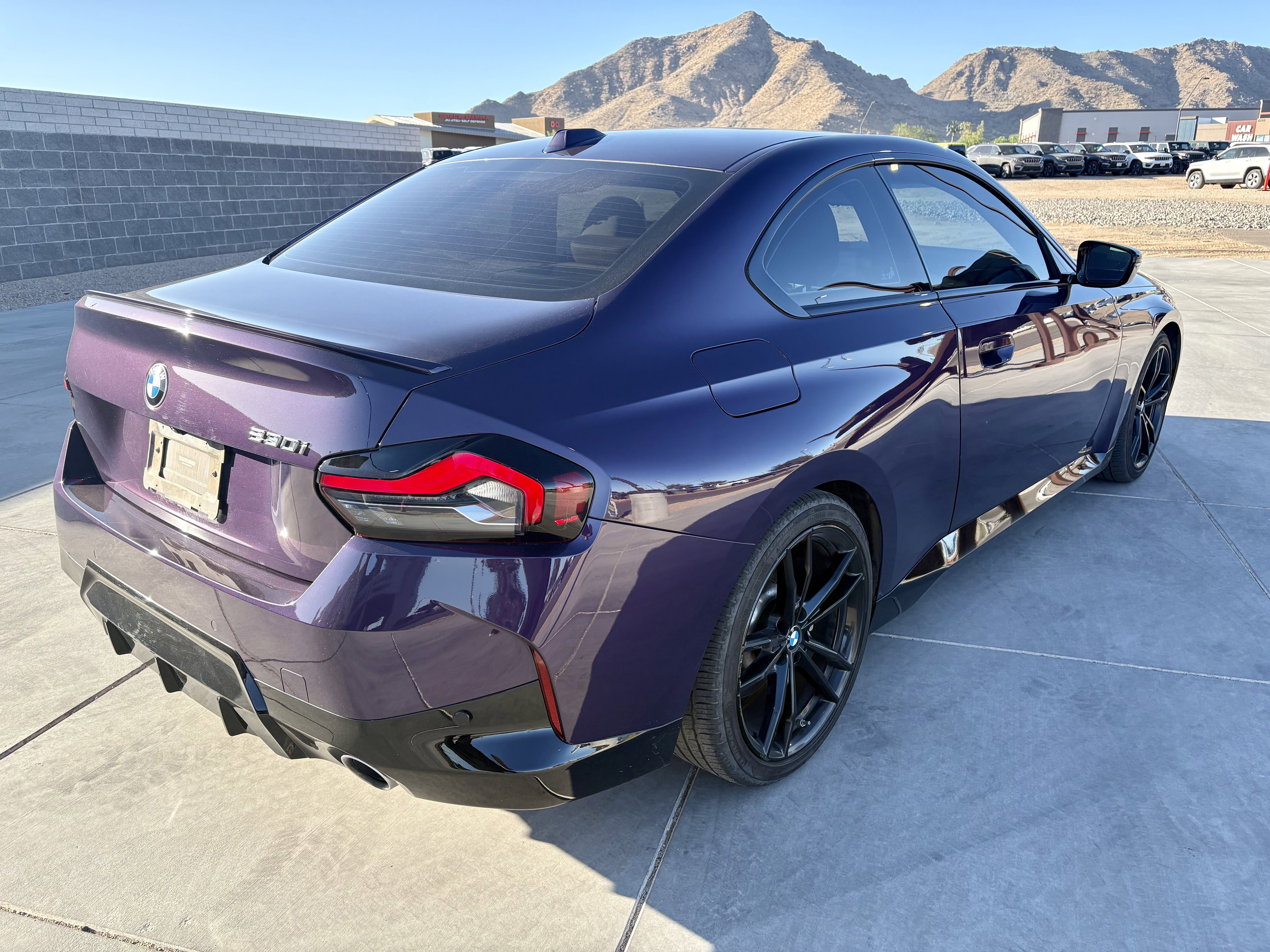 Used 2023 BMW 230i Coupe w/ M Sport Package image 5