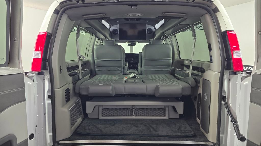 New 2026 Chevrolet Express 2500 Extended w/ Driver Convenience Package image 18