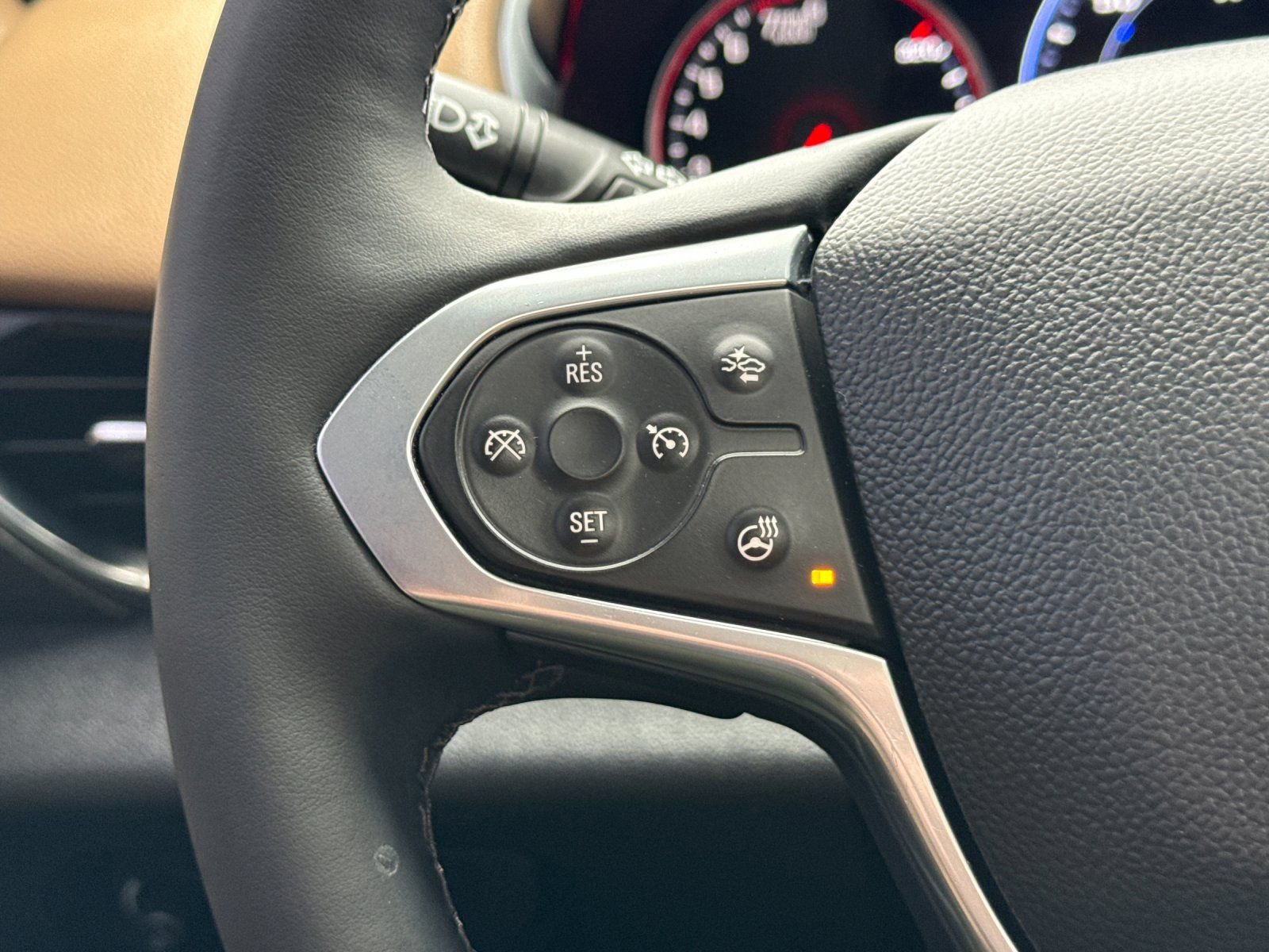 Used 2023 Chevrolet Traverse Premier w/ LPO, Floor Liner Package image 29