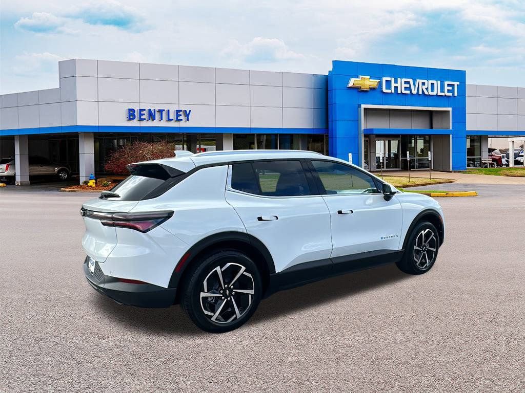 New 2026 Chevrolet Equinox EV LT AWD/4WD image 5