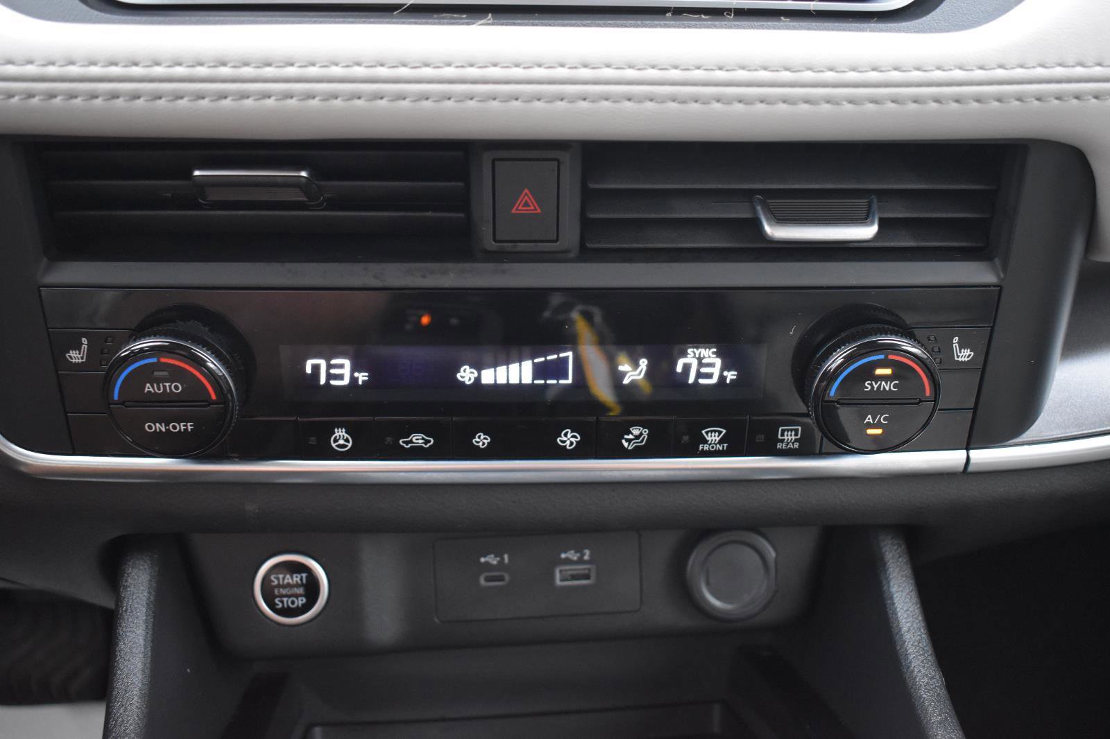 Used 2023 Nissan Rogue SV w/ SV Premium B Package FWD image 38