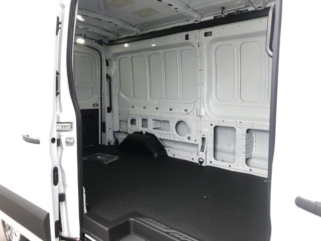 New 2026 Ford Transit 250 148 Medium Roof image 24